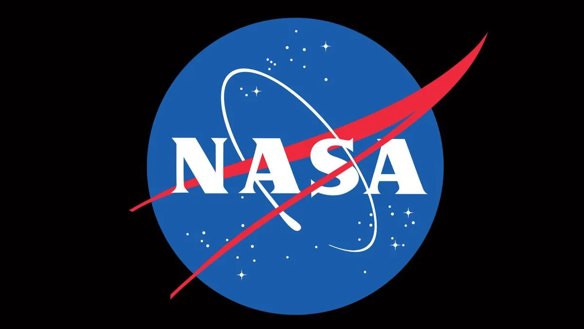 Das Logo der NASA besteht aus einem blauen Kreis, in dessen Mitte das Akronym "NASA" in großen weißen Blockbuchstaben steht.